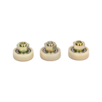 Set de trei role pentru acoperiș culisant Ø26 mm SCHMITZ 1057718 din tehnopolimer crem cu piulițe metalice.